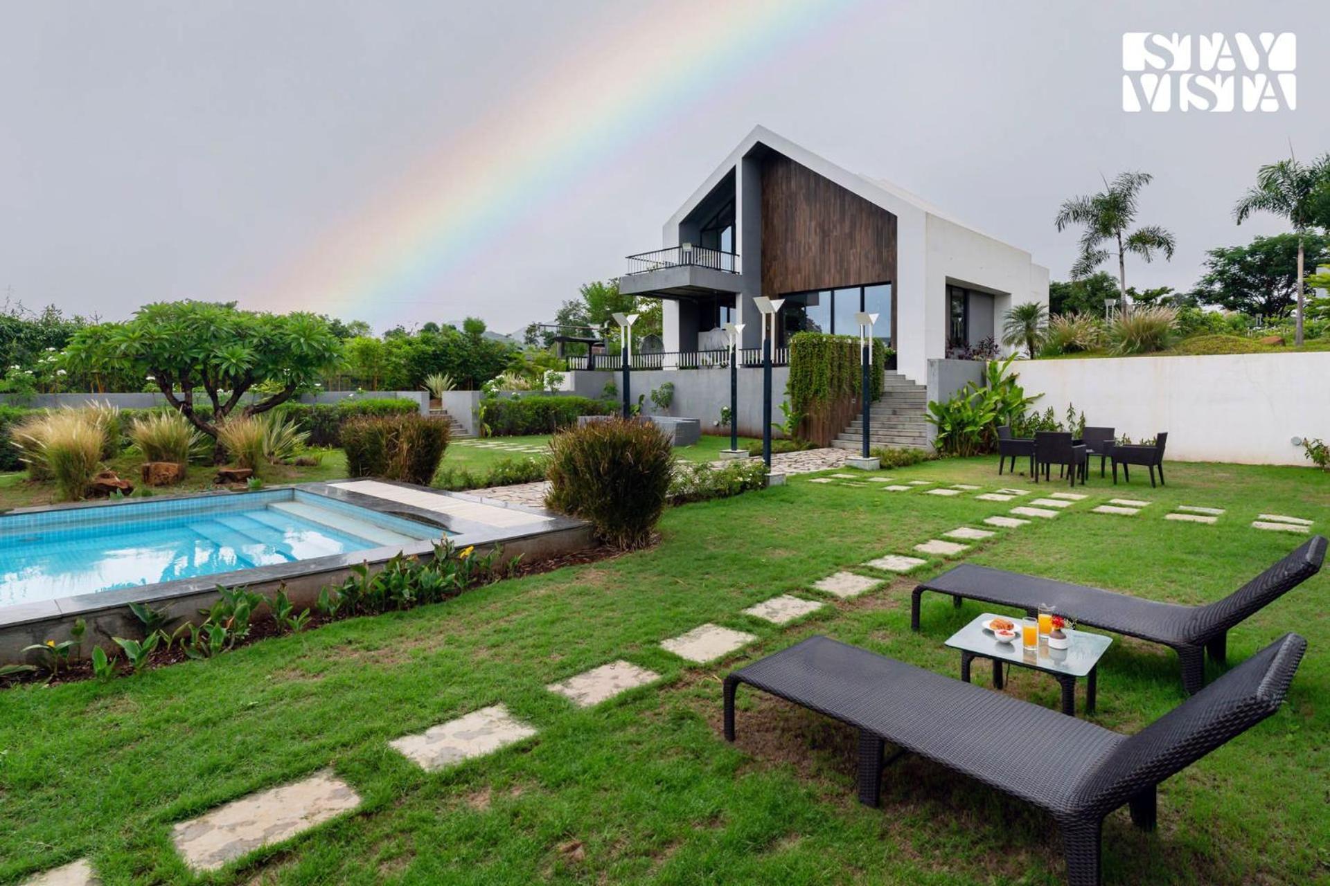 Stayvista At The Rainfield Villa With Gazebo & Lawn Насик Экстерьер фото