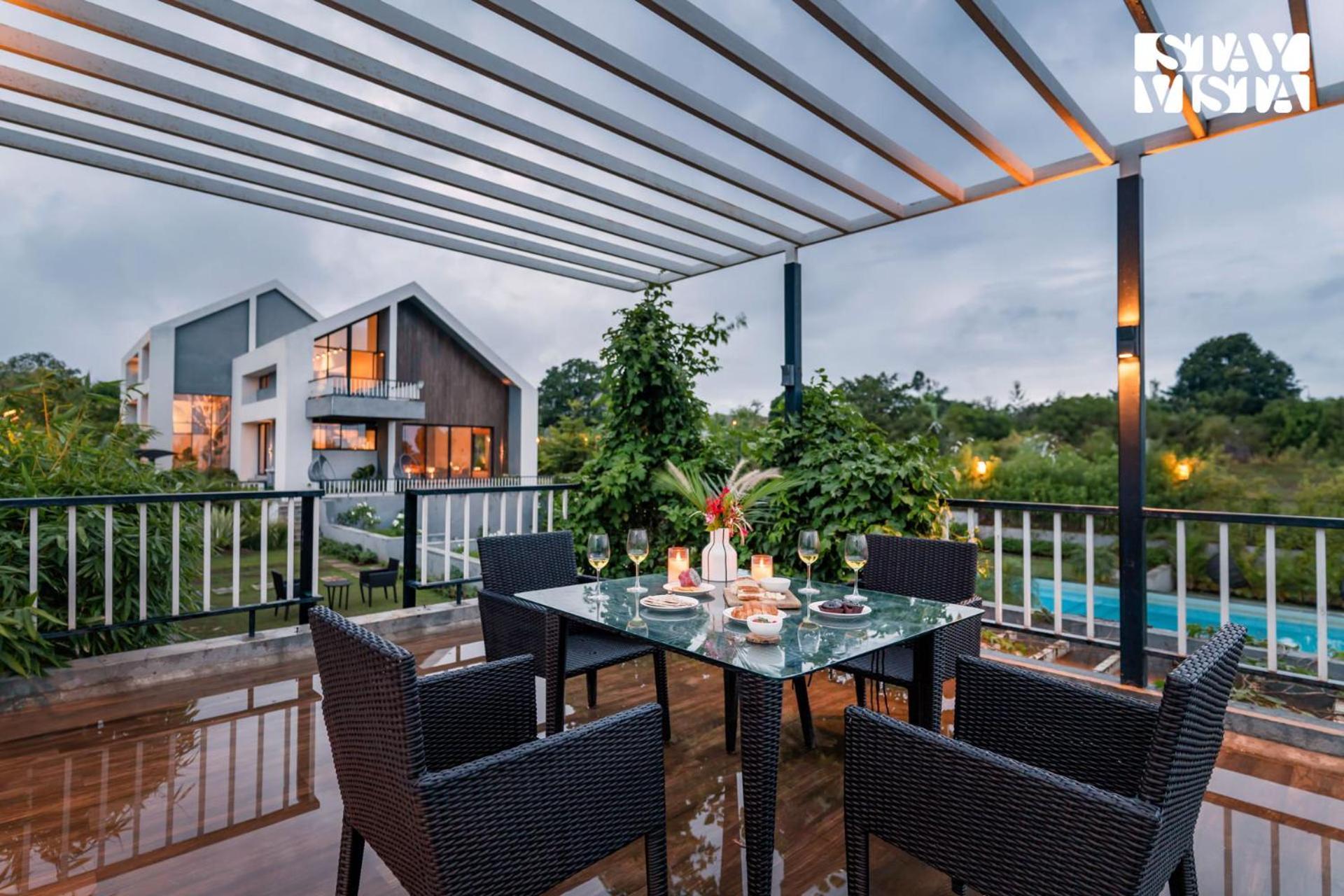 Stayvista At The Rainfield Villa With Gazebo & Lawn Насик Экстерьер фото
